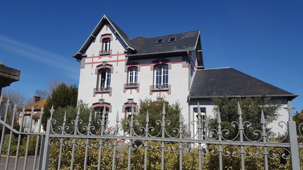 Le Manoir d'à Côté Hotel Courseulles-sur-Mer Exterior foto